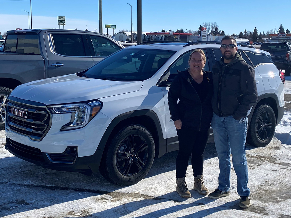 VirdenMainline's tweet photo. Congratulations to Paul and Tasha who picked up their beautiful brand new 2023 GMC Terrain! From James and the rest of the team at Virden Mainline Motors, thank you for your continued business and support. Enjoy your new wheels!
#virden #kingoftrucks #worththedrive https://t.co/J3c8BdQJrR