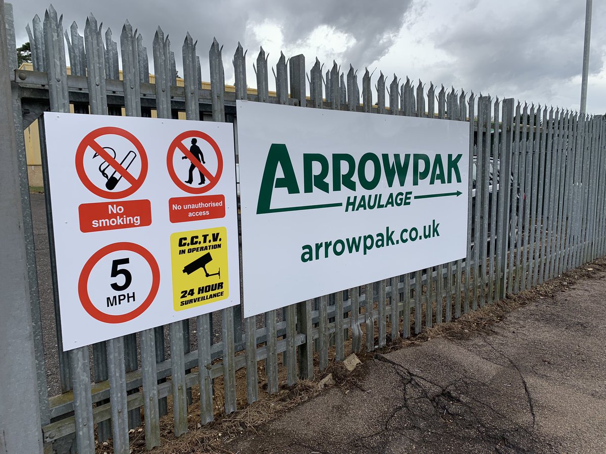 apex_signs1's tweet image. @ArrowpakInt new signage installed.  #localbusiness #dibond #vinylgraphics