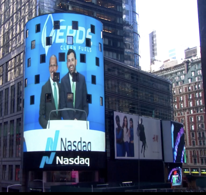Aurivos1's tweet photo. Exciting Times for accelerating #energytransition as #Aurivos managing partner Humberto Sirvent participate ringing the bell with #VerdeCleanFuels. We are proud to be instrumental in the merger and listing of Verde through its affiliate #ArbCleanFuels and wishes all the success! https://t.co/p1OmiSHF7x