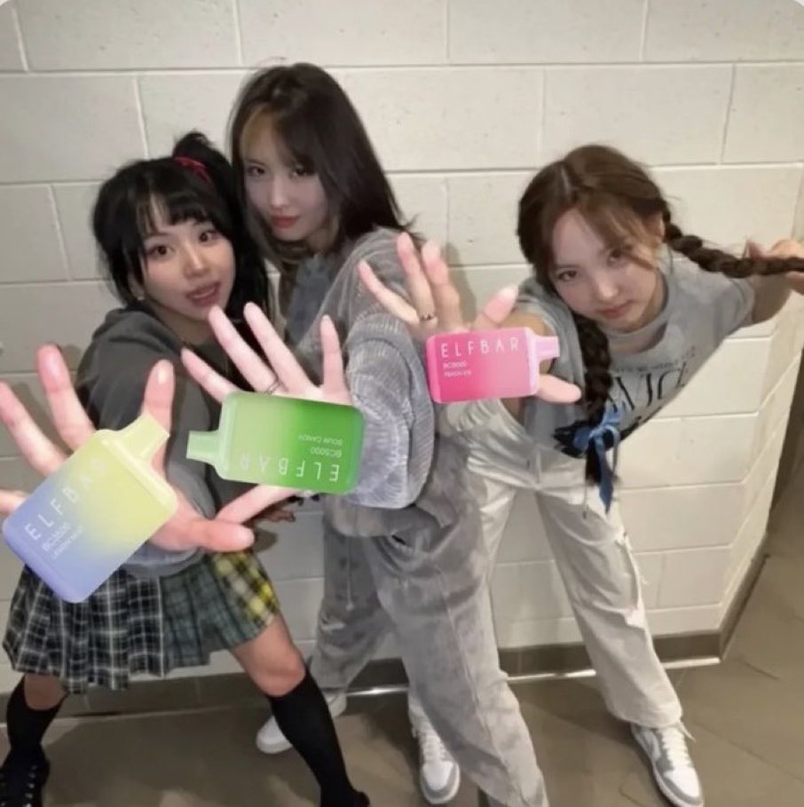 abbypoomu's tweet photo. namochaeng serve https://t.co/MPp0LCkTvO
