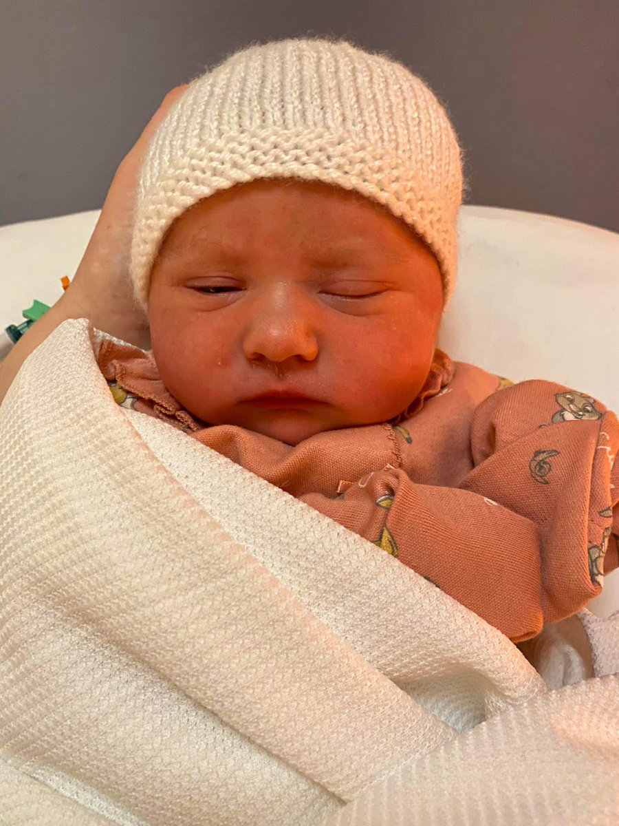 Say hello to our new addition, our granddaughter Ivy Belle Maeve Burt, born yesterday at 01:05 a.m 7lb 5oz. Xxxx