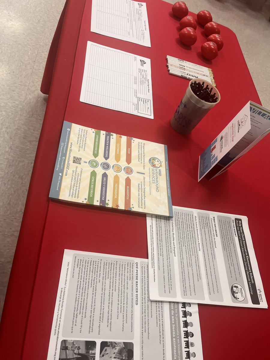 west_division's tweet photo. STEM night with @cmhouston taking place @hornelem tonight. I was privileged to be apart of the set-up #wewrap @HISD_Wraparound https://t.co/bLXcuL3gwl