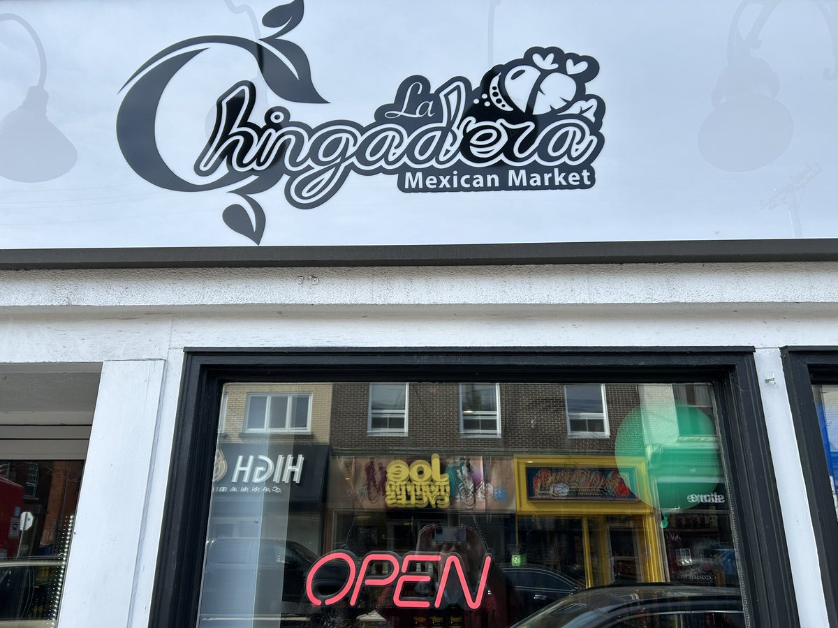 CTDornan's tweet photo. Welcome addition to the #Glebe is La Casita Nica (the little Nicaraguan house), housed inside the Mexican mercado Chingadera (which means ‘a mess of things’ or more colloquially ‘a fuckload’). Luvy Gonzalez is selling ready-to-go Nicaraguan soups, stews, empanadas, etc. https://t.co/rwjO2GahER