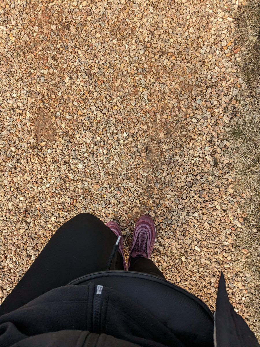 d_bead's tweet photo. Get that workout in, walk, run or just get out for some fresh air today. #exercise #workthatbody #mindbodyandsoul #selfcareofyou https://t.co/4wReuFteZo