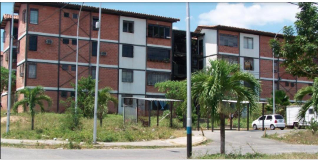 RioCrecido_ven's tweet photo. Camaradas @RMarcoTorres @HectoRodriguez los habitantes de la Urbanización Ciudad Miranda,  Charallave, tienen más de 15 días sin el vital líquido "AGUA" 
#TrabajoYCompromiso se necesita de parte de ustedes para solucionar este grave problema.
@HidroCapital2 @NicolasMaduro https://t.co/BWyyCAyUhJ