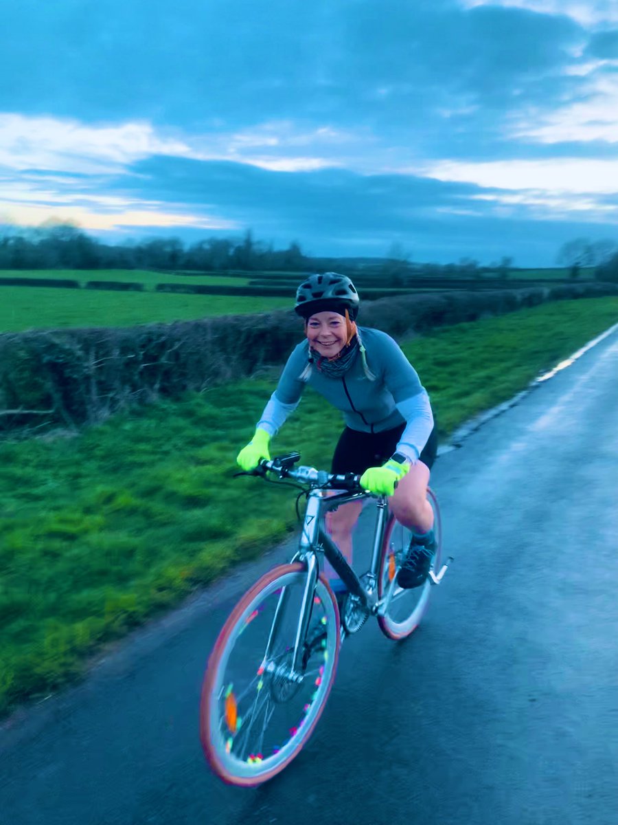 lucy saxelby tweet media