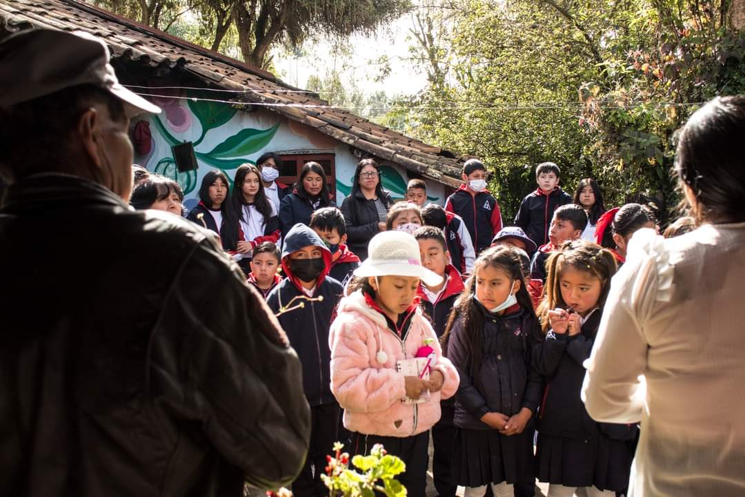 vlahebo's tweet photo. Con la visita de las y los estudiantes de la I.E Divino Niño, celebramos el #DiaMundialDelAgua en #Cumbal - #Nariño. 
Realidad virtual, lectura, oralidad y una visita al vivero Los Machines hicieron parte de la jornada. 

- Biblioteca Saberes de los Machines @BRuralidad https://t.co/WjWjBwxsUQ