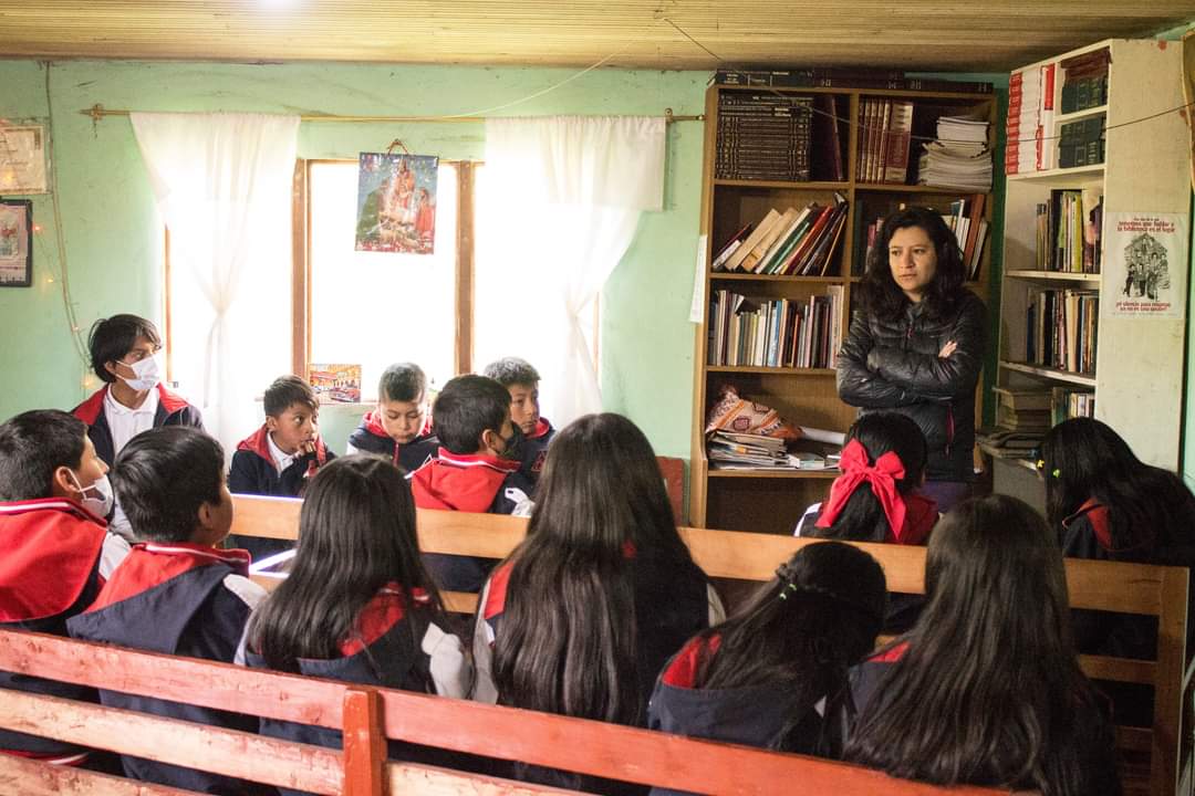 vlahebo's tweet photo. Con la visita de las y los estudiantes de la I.E Divino Niño, celebramos el #DiaMundialDelAgua en #Cumbal - #Nariño. 
Realidad virtual, lectura, oralidad y una visita al vivero Los Machines hicieron parte de la jornada. 

- Biblioteca Saberes de los Machines @BRuralidad https://t.co/WjWjBwxsUQ