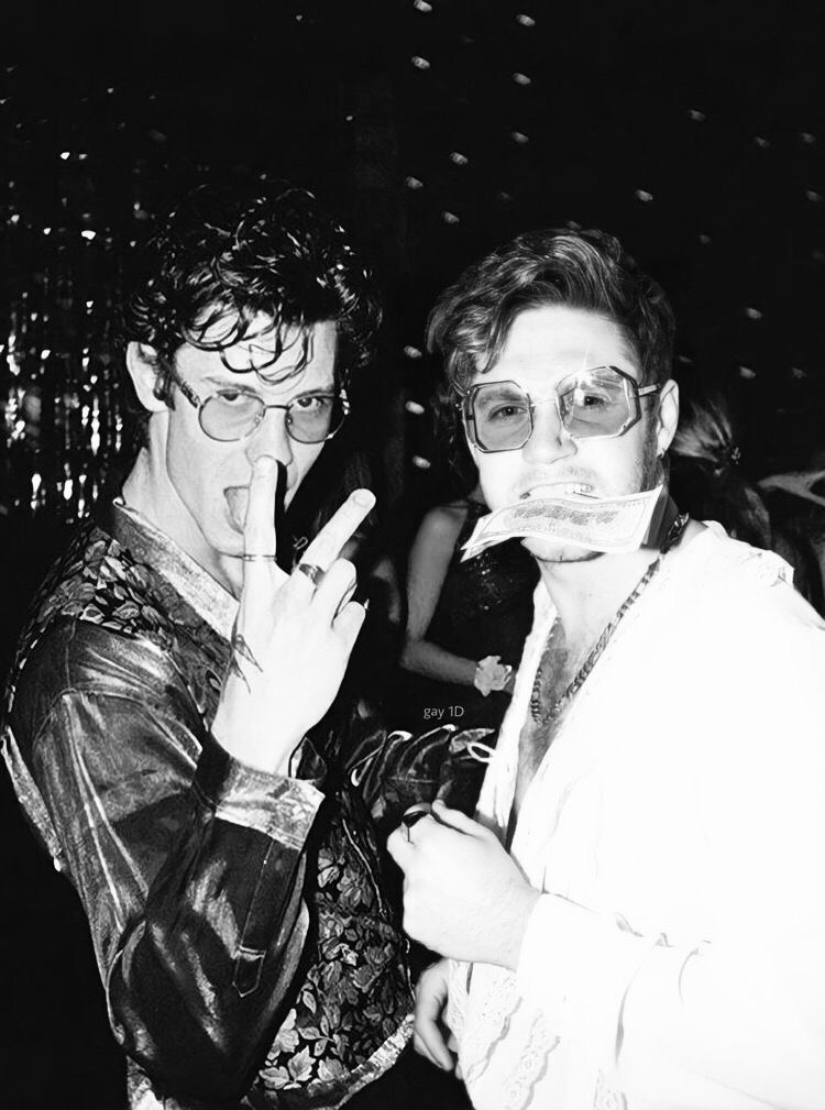 nhtoursdaily's tweet photo. 📣| DINAMICA . HEAVEN ft SHAWN MENDES
Comentar la foto a color + #STREAMHEAVEN #STREAMSHAWN
Ronda 1
@NHOfficialLa @ShawnUpdatLatam https://t.co/YKAnCwk4Rr