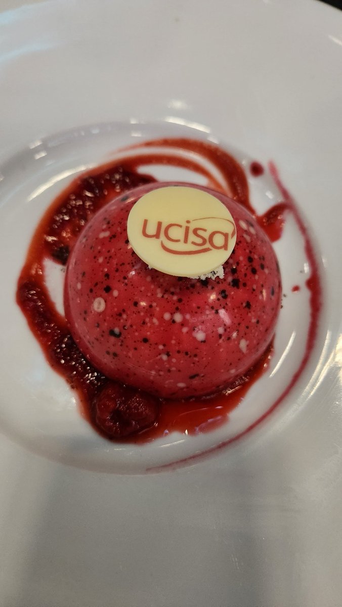 Adrian Ellison tweet media