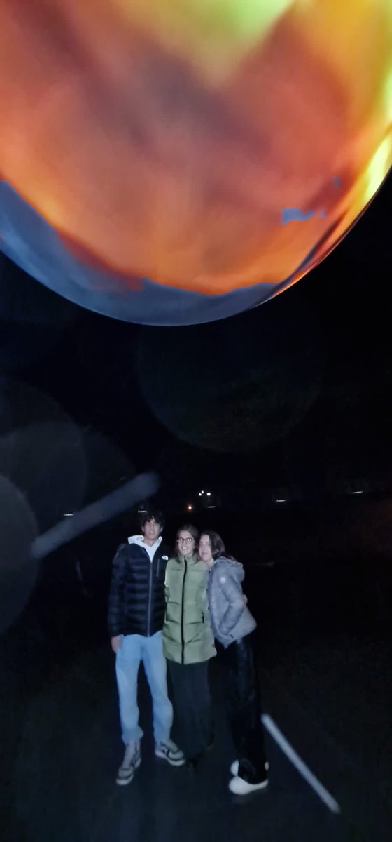 InsXammar's tweet photo. 3r dia a Hövelhof treballant el projecte “The planet needs you: facts, activities and hope”. Avui, visita al @Gasometer_OB on hem pogut observar els efectes del canvi climàtic i agafar idees d'accions que afavoreixen el medi ambient. #erasmusplus @sepiegob https://t.co/QywRHtQb8C