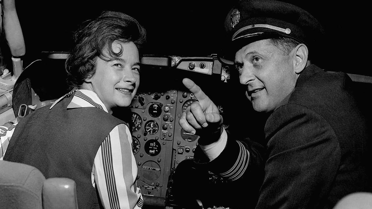 USAS_WW1's tweet image. #AvGeeks #WomensHistoryMonth #GOAT March 19, 1964, Jerrie Mock, 38, a bored housewife and mother of 3, took off in "Spirit of Columbus" a Cessna 180 (N1538C) to do what Amelia Earhart had disappeared attempting: be the first woman to fly around the world. But she had competition!