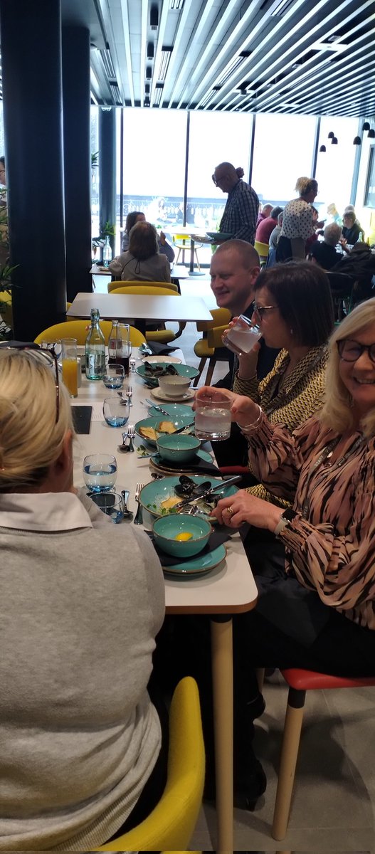 Manchester College tweet media