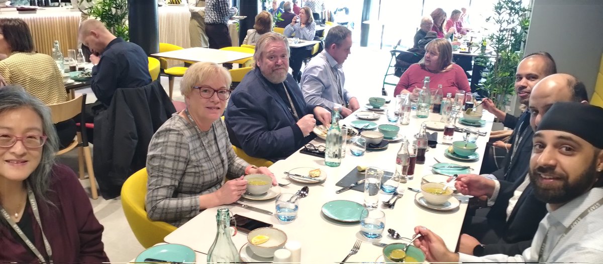 Manchester College tweet media