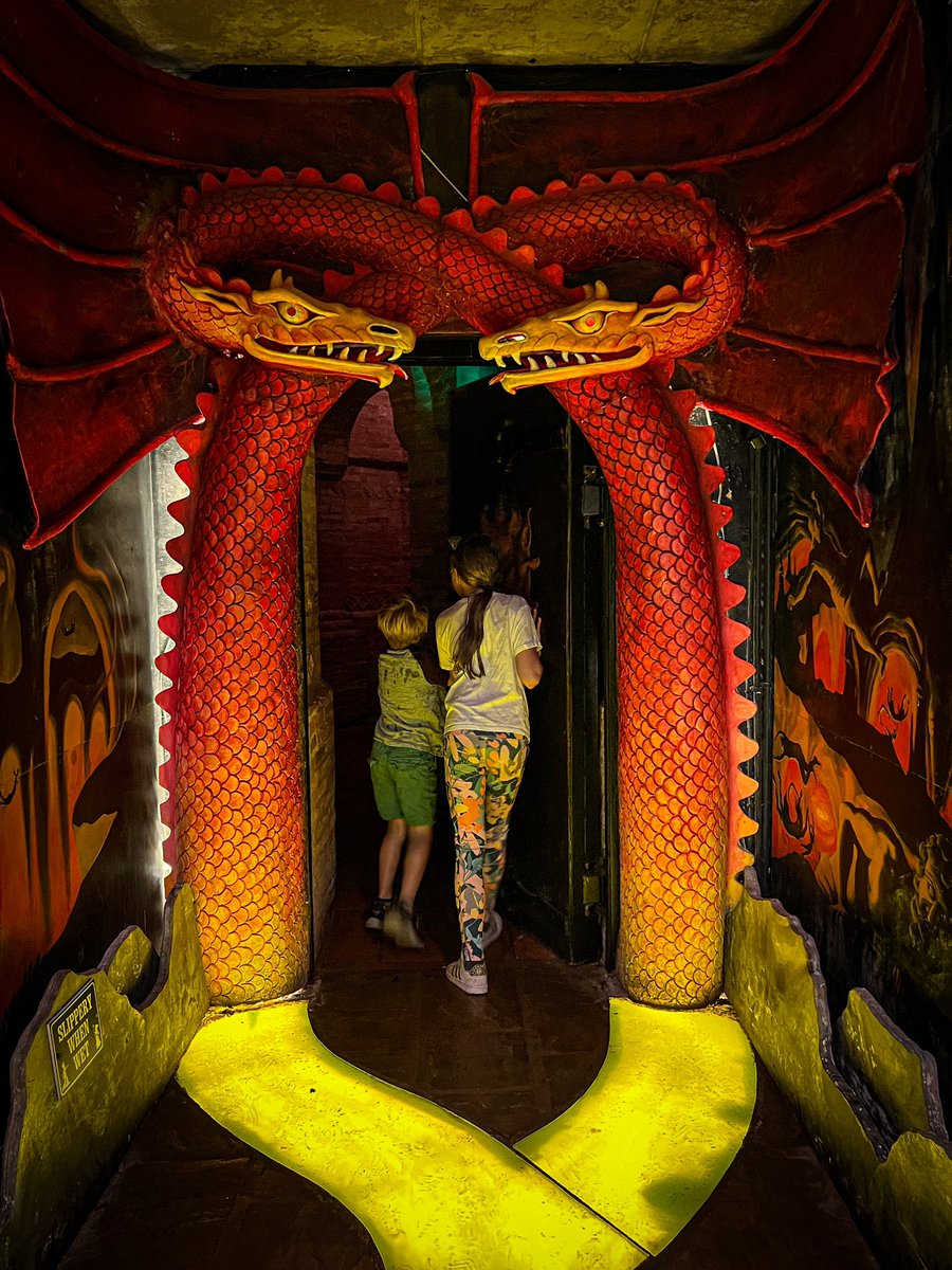 ReluctantExplrs's tweet image. If you’ve ever fancied a trip to @ForbiddenCorner then check out our new blog! 

thereluctantexplorers.com/blog/the-forbi…