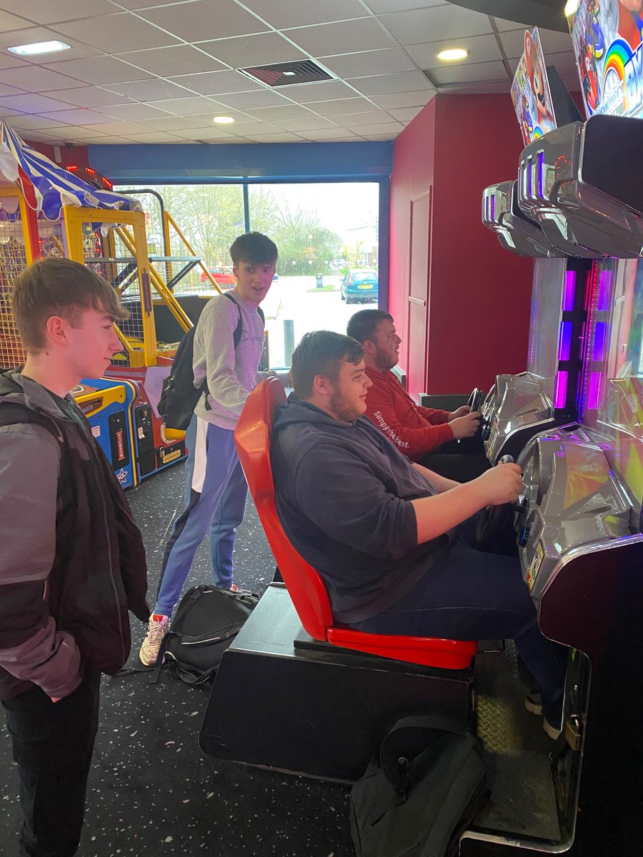 Holyrood Sixth Form tweet media