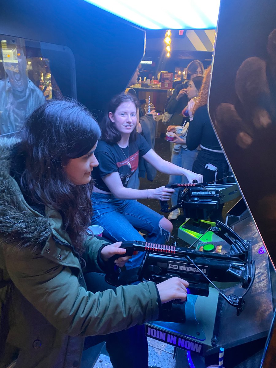 Holyrood Sixth Form tweet media