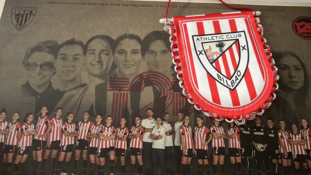HauskaitzKluba's tweet photo. Una gran experiencia vivida por nuestras cadetes en el triangular de Araia hoy contra el @cdlakua y @AthleticClubFem . Eskerrik asko @AthleticClubFem por los detalles a nuestras jugadoras. https://t.co/nlIUfgMnad