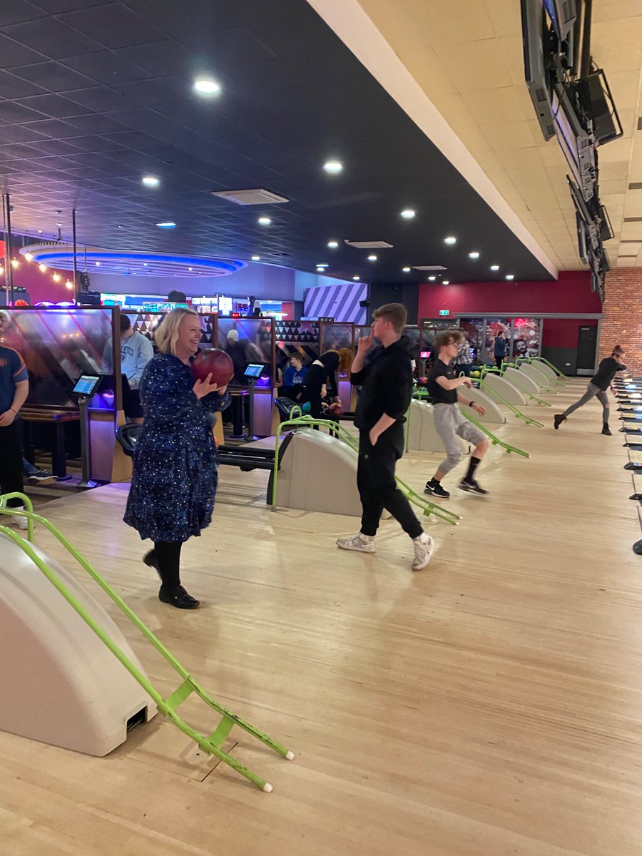 Holyrood Sixth Form tweet media