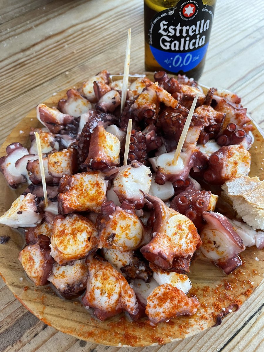 Begofegar03's tweet photo. E para comer,Lugo https://t.co/i2UpvxK0ke