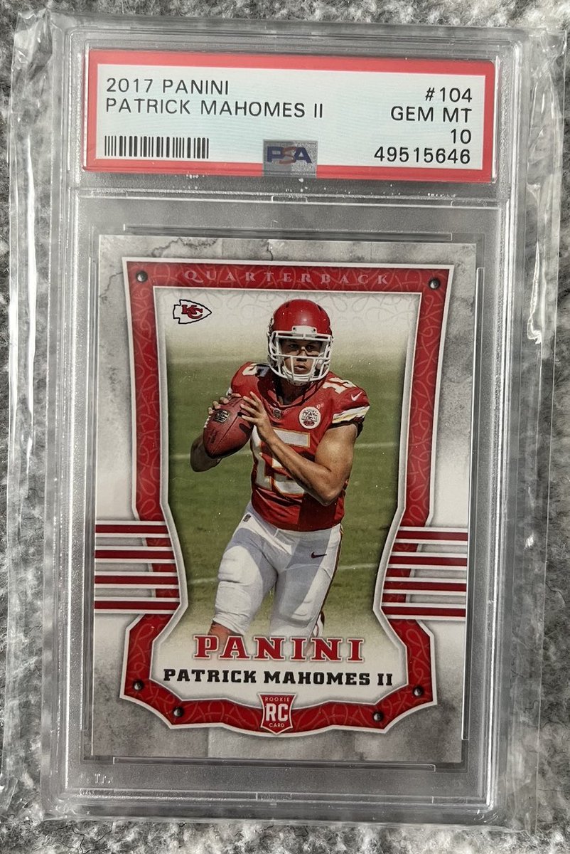 CardManiac88's tweet photo. One of the first cards I ever purchased!! How many super bowls does Mahomes win?👀 #sportscards https://t.co/pr8QHs7d3y