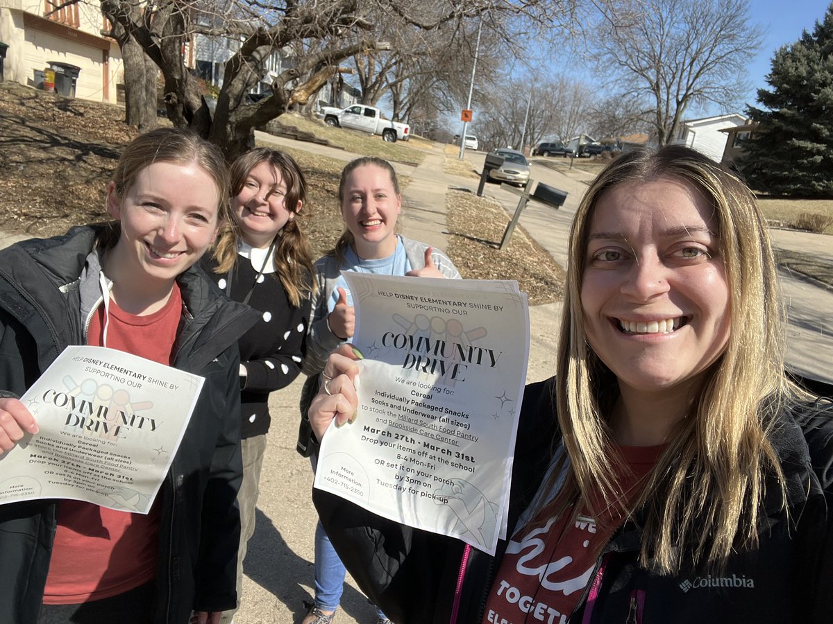 MsPickering01's tweet photo. Delivered Millard South Food Pantry fliers around the Disney neighborhood this afternoon! #weshinetogether #proud2bMPS 
@DisneyDolphins https://t.co/tSsNh6GvlU