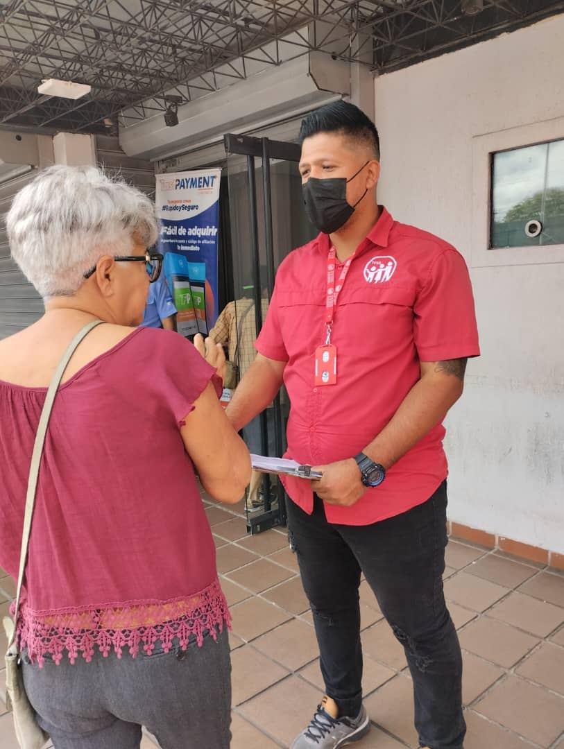 OASANTAROSA's tweet photo. #22Mar | 🇻🇪 Brindamos Atención a nuestros Adultos Mayores desde las Entidades Bancarias del municipio Iribarren. #JuntosPorCadaLatido #OAIvss #IVSS #CeroToleranciaALaCorrupción @MagaGutierrezV @NicolasMaduro @Somosivss https://t.co/hUSu6pTk3S
