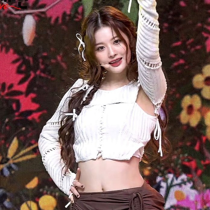 seaskyty's tweet photo. @starfess officially, my goddess! https://t.co/Nk5TUxzlw8