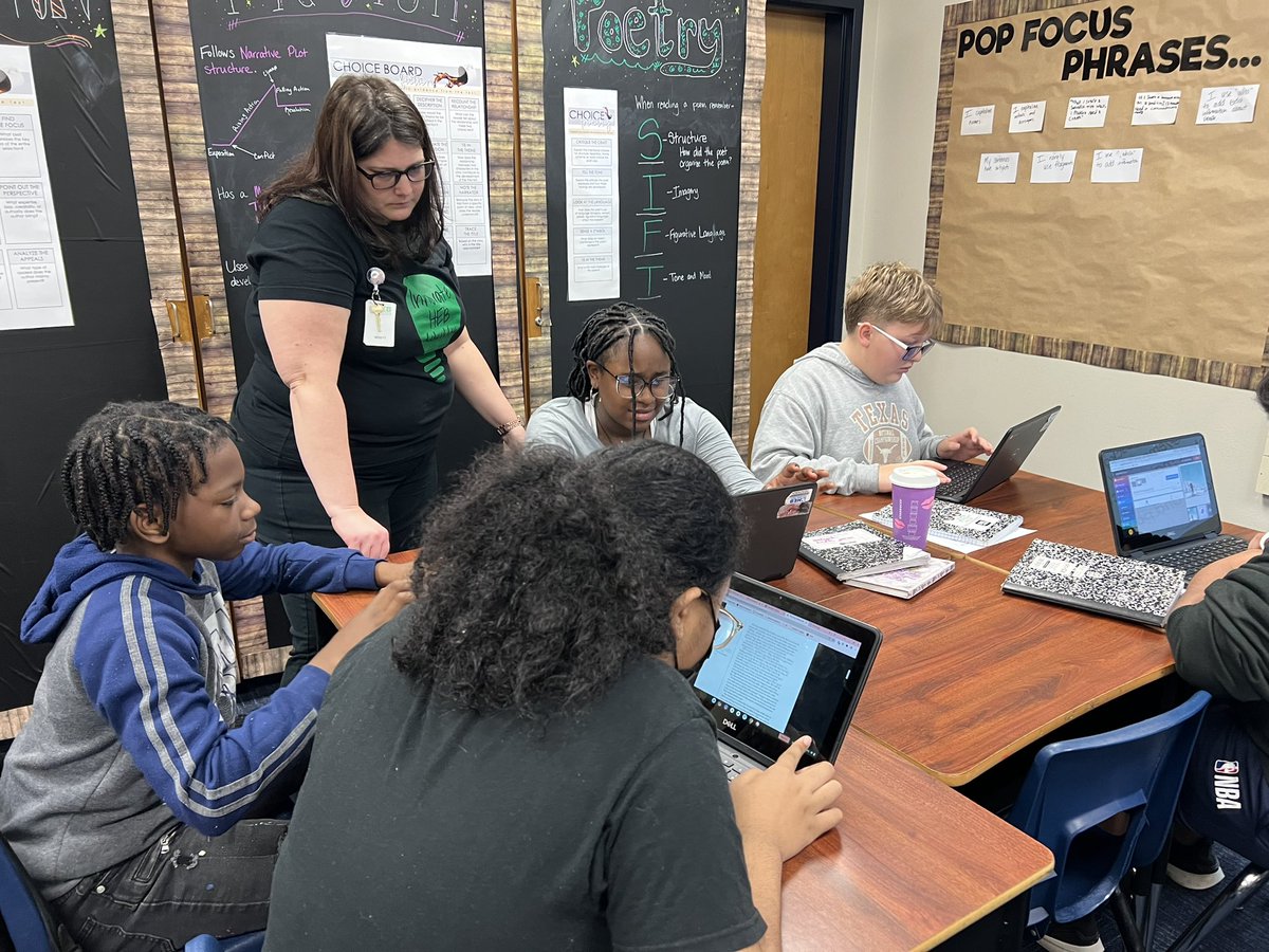 MsPadillasWorld's tweet photo. It’s always a good day when we get a visit from @StaceyBurchHEB and  #Innovate @hebisd 😄 Students showed their knowledge of plot elements by creating a @Pixton plot diagram over the text we read this week! #ParrotPride #6thgrade #ELA #STEM #CSforAll @HEBISDpeople @LieslJames https://t.co/6fUcHs1DVi