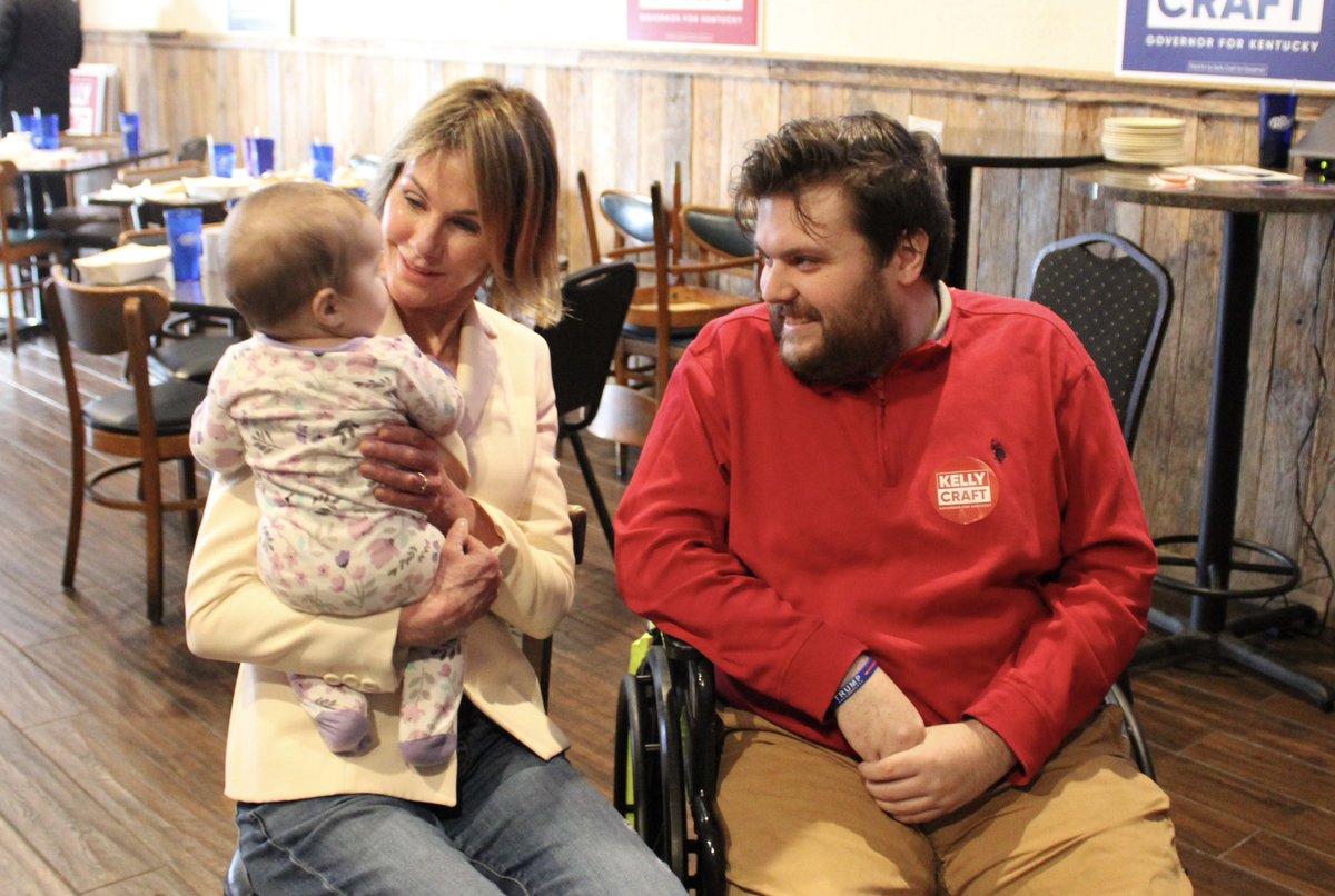 Kelly Craft on Twitter "Stopped by the legendary Winchell's Restaurant