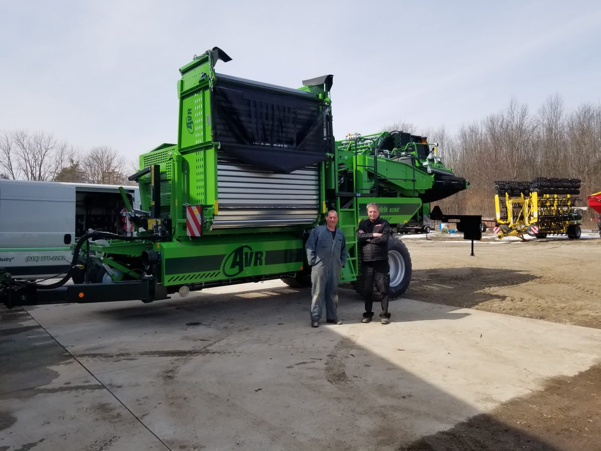 Anyone else counting down the days until #potatoharvest2023? Another beautiful <a href="/AVRmachinery/">AVR</a> Spirit 6200 is ready to hit the fields! Congratulations to this happy customer. #ontag