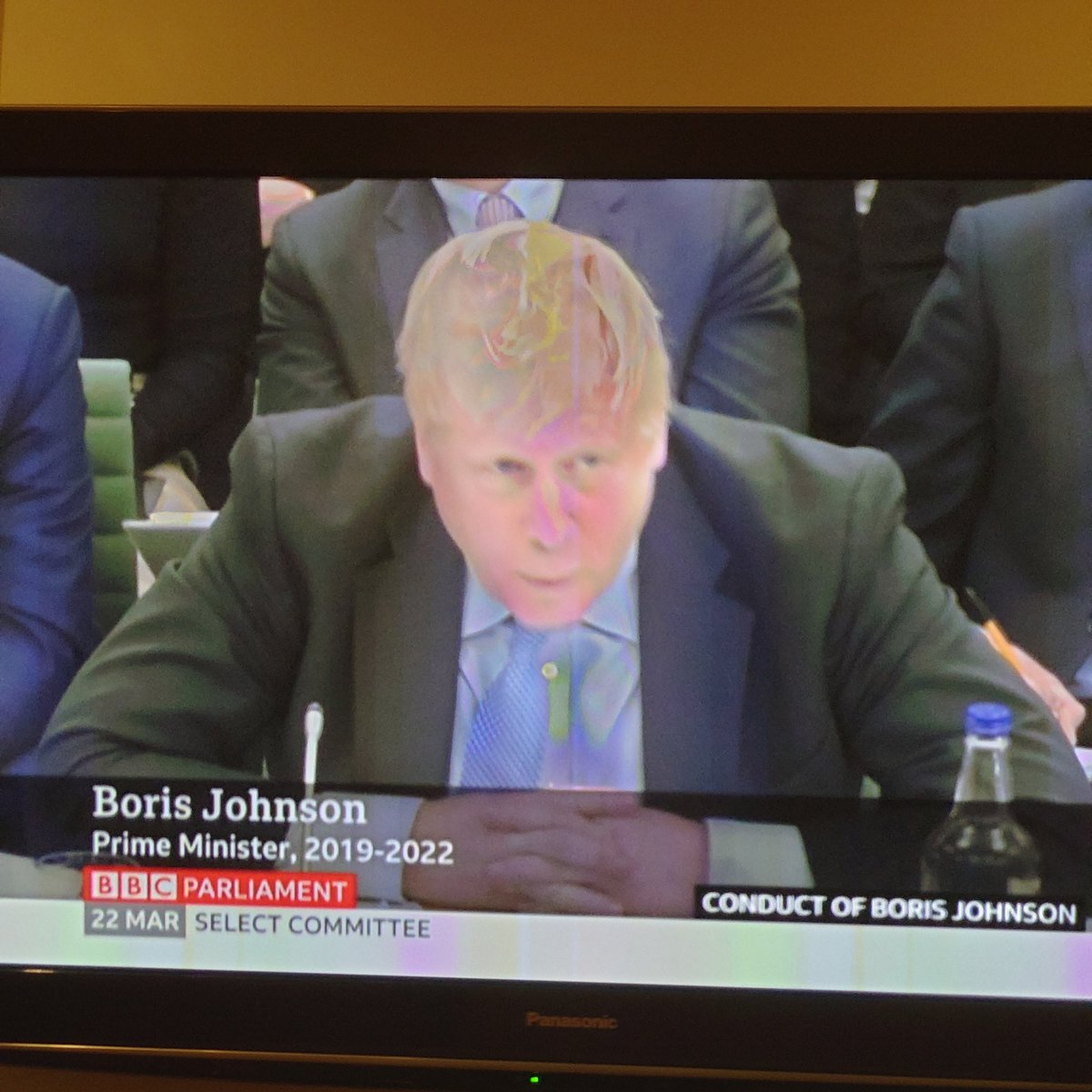 MiEpitafio's tweet image. Just a few tens of minutes of seeing this, I cannot see anyone in objective and sane can say @BorisJohnson is not quilty for wilful and intentionally mislead the parliament jus as did the Queen and the nation.

#BorisJohnsonMustGo #BorisTheLiar #StopTheBoris (not the boats)