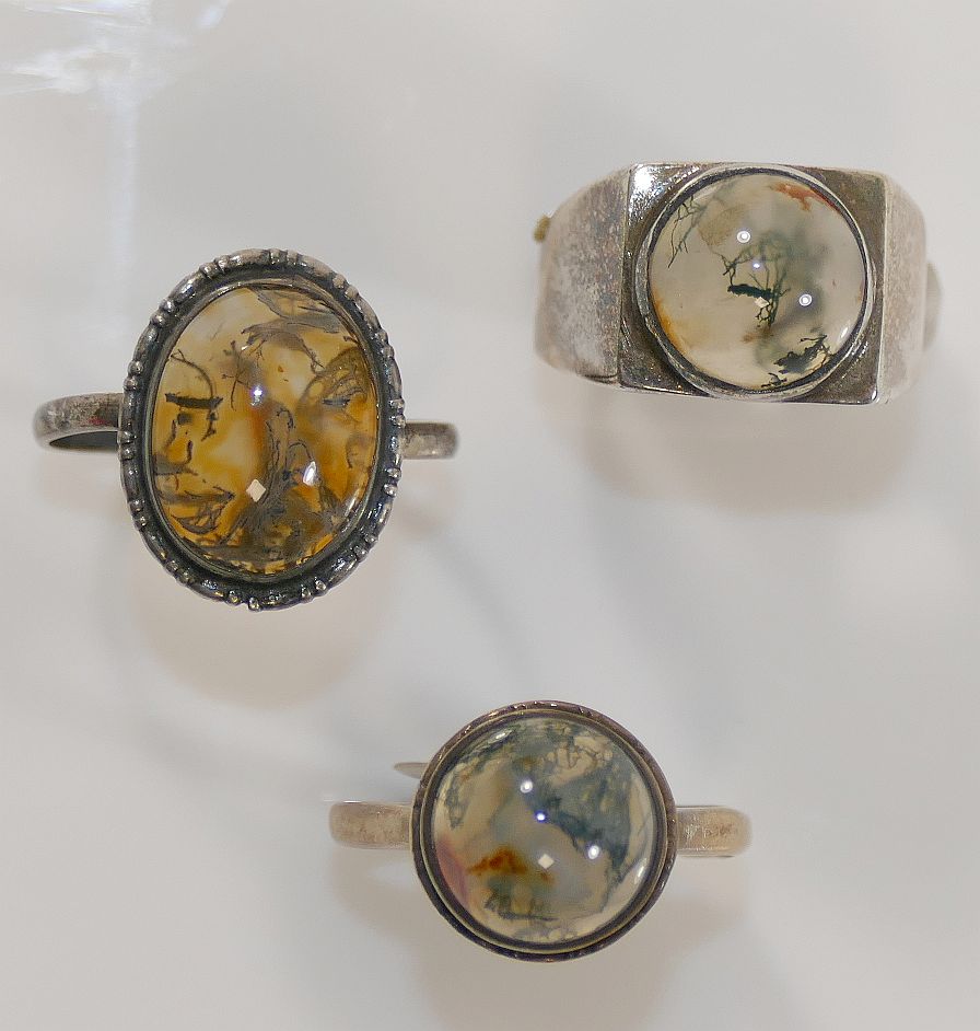 PippaDeeley's tweet photo. Over 100 group lots of silver and gem-set jewellery in our sale this Saturday, all very reasonably priced with estimates starting from just £20.  Ex-stock from a jewellers, and a fraction of the ticket price.  Bargains galore!!!! Check out our website: https://t.co/iJbXv9ZoXW https://t.co/g2ePlQhwlW
