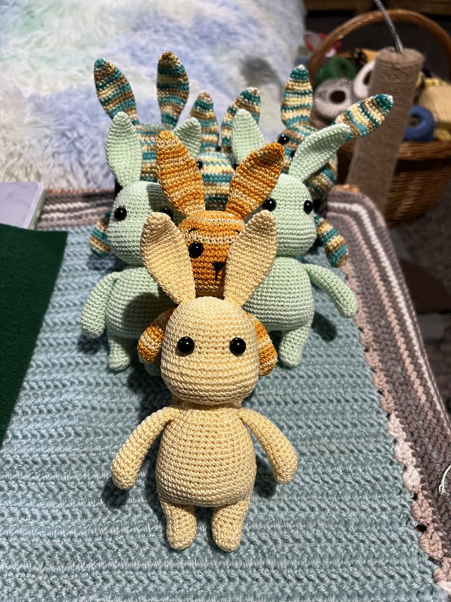 🐰💖🥰

#diy #handmade #crochetpattern #crafts #gifts #handmadegifts #specialgifts #yarnaddict #yarnlovers #crochet #crocheting #crochettoys #toys #handmadetoys #plush #plushie #amigurumi  #Esty #Ravely #Easter #EasterBunny #decor