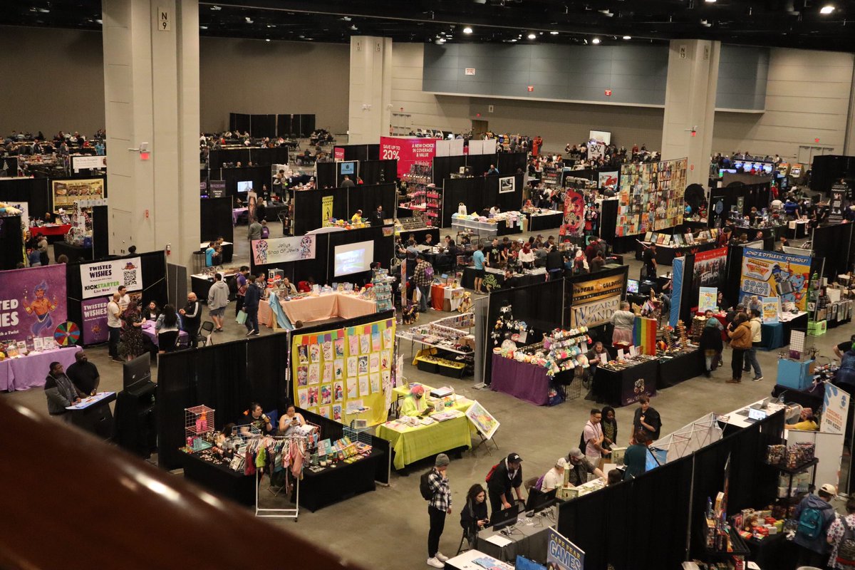 MCSxGaming's tweet photo. Late post but @PlaythroughGC at the @Raleigh_CC was a blast! Met a lot of great people and overall a great convention.
#lan #conventions #gaming #esports #playthroughgc #raleigh #USEA https://t.co/cU8OhZWAHZ