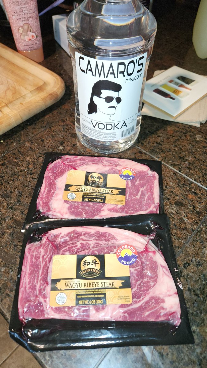 TwistedMulletFeesh tweet media