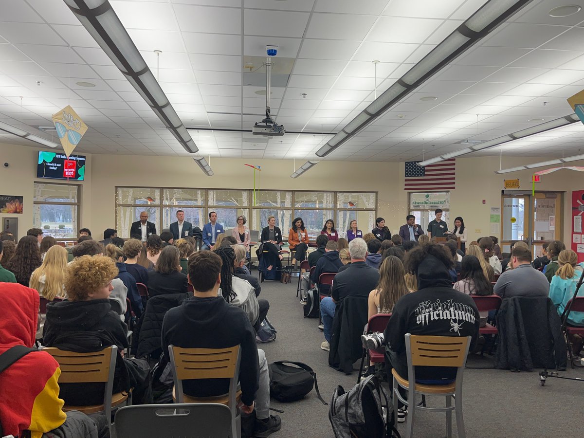 We had an engaging sustainability forum at <a href="/NCHSOFFICIAL/">Naperville Central</a> this morning! My favorite question  from the audience: How can Council more efficiently educate residents about issues like the IMEA contract?  
My answer: we need more youth involvement.