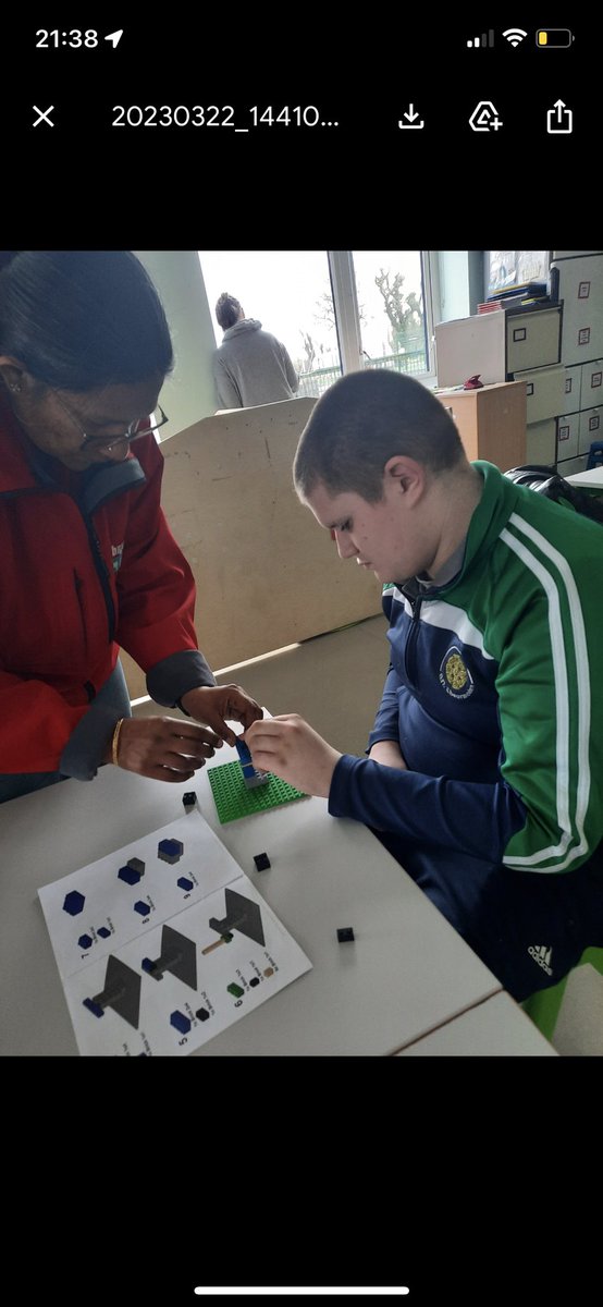 TarmonNS's tweet photo. Lots of fun in Moonbeam Room with Lego Workshop @LEGO_Education @DCUCMS https://t.co/pQsz8qSzPU