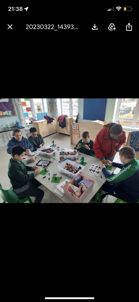 TarmonNS's tweet photo. Lots of fun in Moonbeam Room with Lego Workshop @LEGO_Education @DCUCMS https://t.co/pQsz8qSzPU