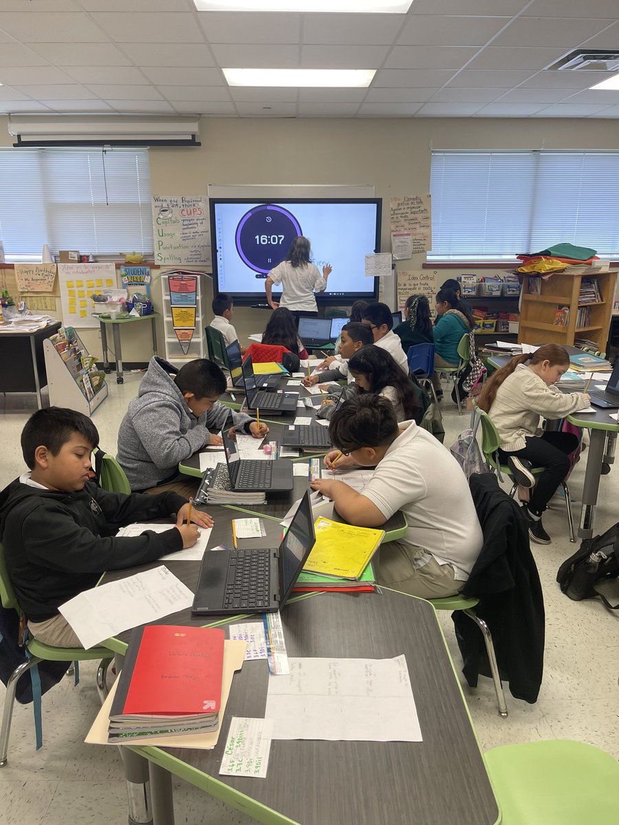 _nluna_'s tweet photo. Had a wonderful touring @HBGonzalezPLA today! Thank you for hosting and sharing how “PL’s in your court.” @dallasschools @PersonalizeDISD #marchmadnessreference #educatortour https://t.co/tfxSdJ6yml