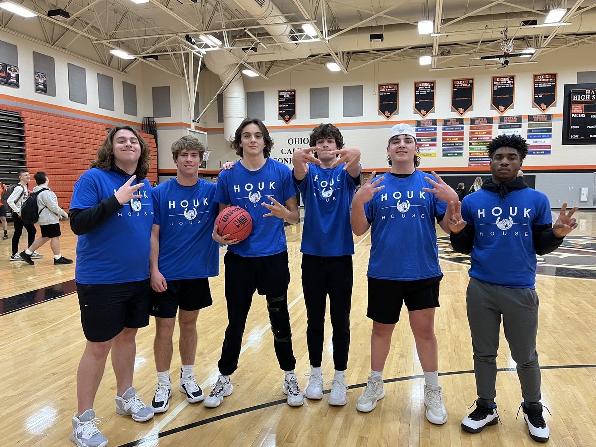 HoukHounds's tweet photo. A rematch of last year’s championship game against Fulton Creek, and your hounds are once again VICTORIOUS! Congrats to our 11/12 team for securing 5th in March Madness! #gohounds https://t.co/FlQdJfAKOM
