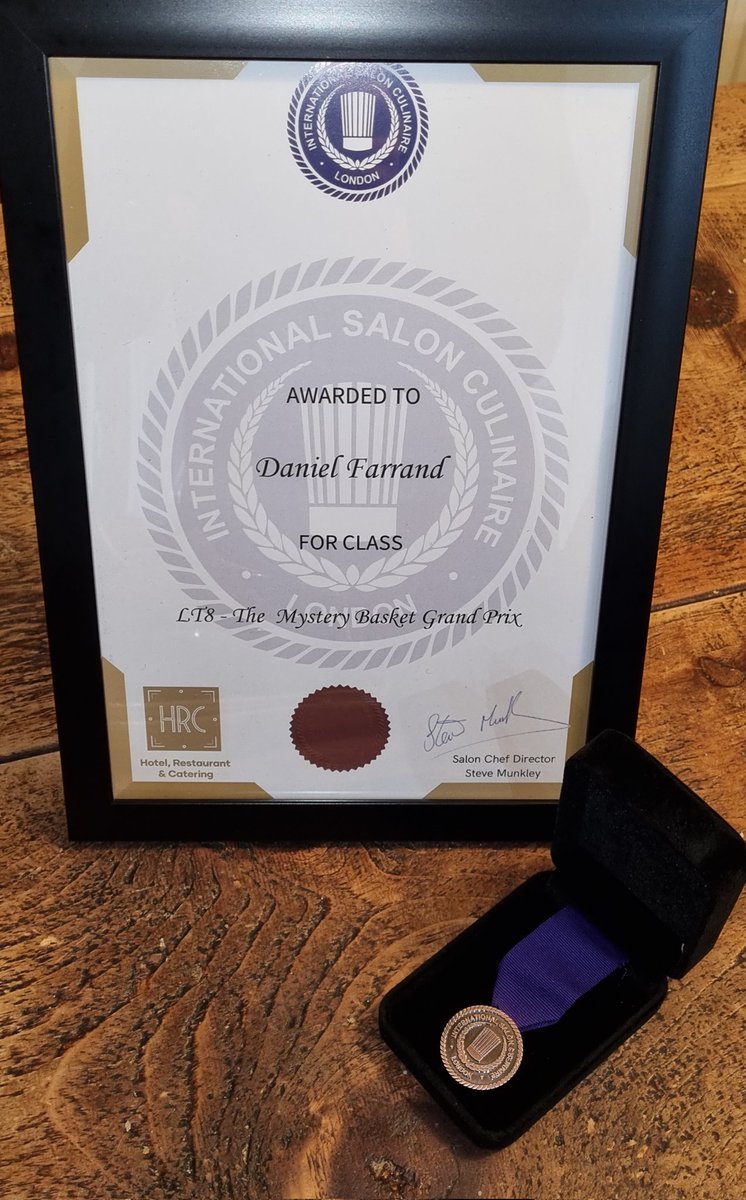 Daniel Farrand tweet media