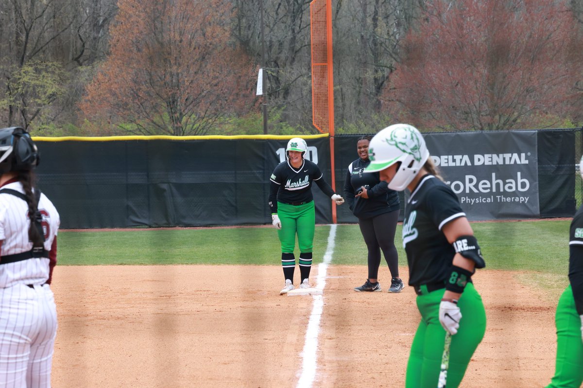 Marshall Softball tweet media