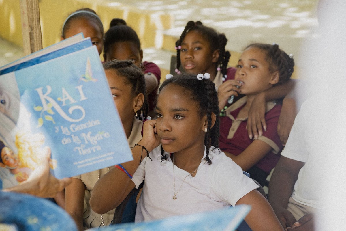 Desde The House Project celebramos el #DiaMundialDelAgua 💙

En BlueHouse estuvimos con los niños del comité ambiental en Los Robalos, Samaná, desarrollando un taller educativo ambiental. 

Únete a la manada para que podamos continuar trabajando por nuestro planeta.
