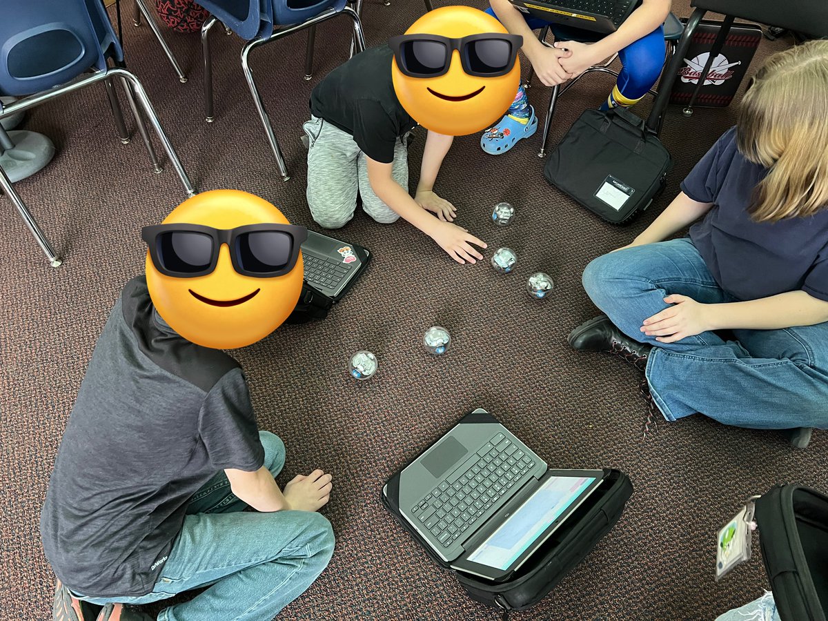 KMcCray85's tweet photo. Awesome day w/ 5s @WASDPA_HV coding @Sphero #Bolts to represent molecular activity in the different phases of matter! Loved hearing the discussions about the models &amp; explanation of coding choices! #DreamJob @wasdpa #CSforAll #EdTech #WASDPACodes https://t.co/ekMn6udzgF