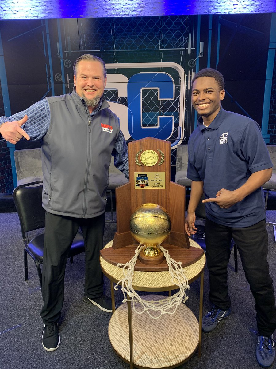 Gonna be a special edition of @wbkosports Connection this Sunday!! With the CHAMPS! @will323012 and the DRAGONS 🐉 🏆 @_KLG3 and I welcome these special guys in studio!!! @LaurenFloydTV 📺 🏀🔥