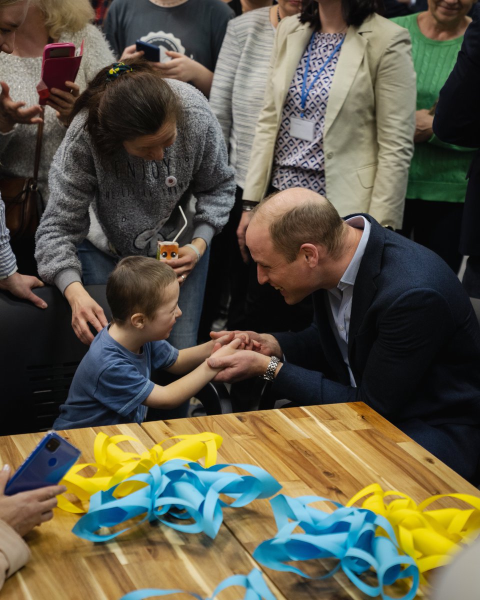 KensingtonRoyal's tweet photo. The welcoming community and supportive volunteers here are doing so much to help those in need. 

It’s clear to see how the 300 Ukrainian women and children staying here can remain so positive having experienced such hardship. https://t.co/jAn4EduPA0