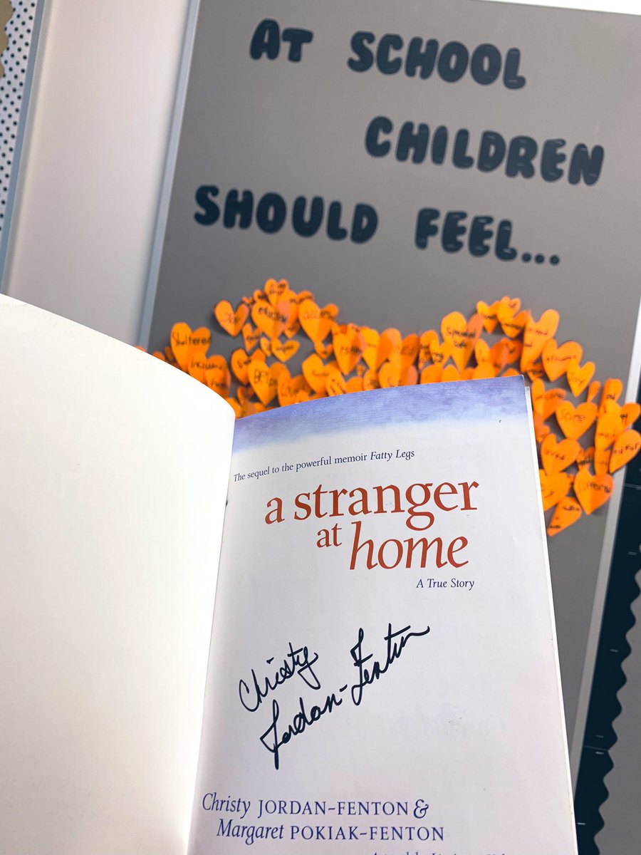Rebolledo_HAB's tweet photo. Today was meet the author day! We were thrilled to welcome @CJordanFenton today to speak with our students. Thank you for sharing Margaret’s story, for inspiring young writers and for encouraging them to believe in themselves. #CBE #cbeHAB #HAB #FattyLegs #Strangerathome https://t.co/mmPqWXw8YB