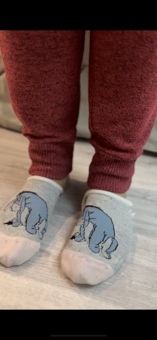 Selling these socks, must go soon to the highest bidder 😎 https://t.co/BgMB07PjL5
