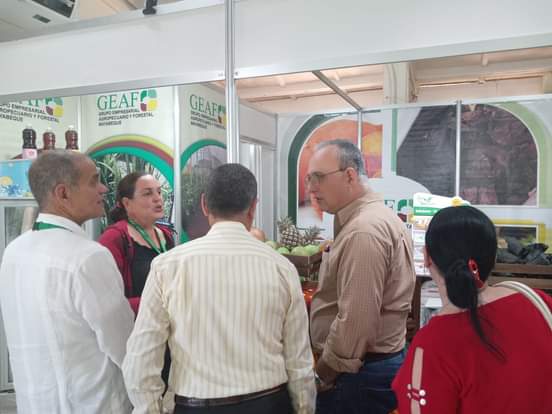 LaoIndira's tweet photo. #Mayabeque promueve cartera de oportunidades en Foro de Negocios a propósito de #FIAGROP2023 en la capital del país. #GEAFMayabeque https://t.co/R1TpYGz9Kz